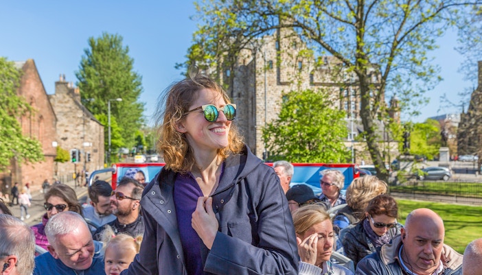 tourist in glasgow hoho bus