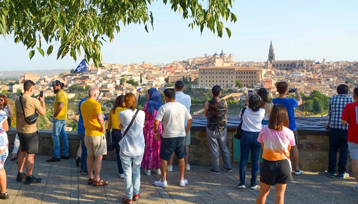 Tourists with a guide at Mirador del Valle viewpoint