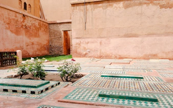 guidet vandretur i marrakech: saadier-gravene, bahia-palasset og basarene i medinaen-7
