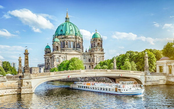 Berlin Spree River City Highlights Sightseeing Cruise