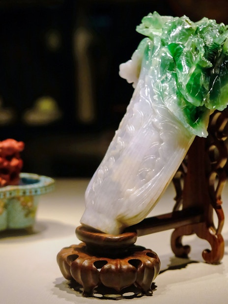 Jadeite Cabbage sculpture displayed at Taiwan Palace Museum.