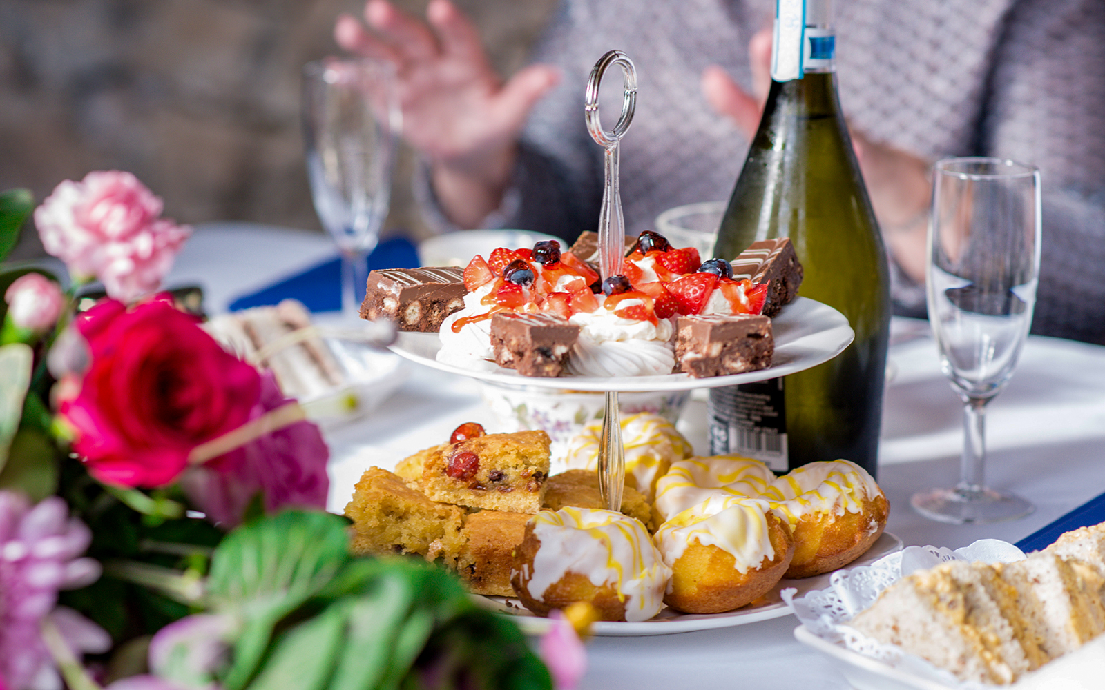 Afternoon tea with prosecco, cakes, and pastries at the British Museum.