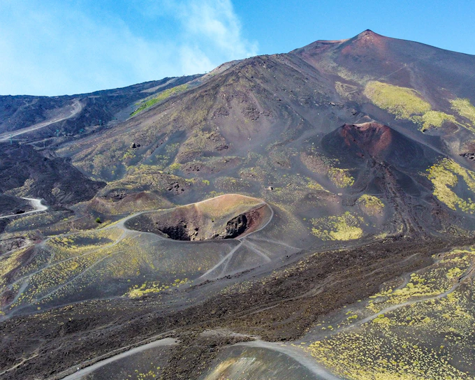 From Catania: Mount Etna 4x4 Tour with Rifugio Sapienza Visit