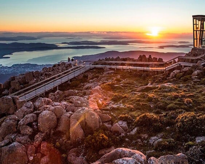 6 Day Island Icons Day Tour Bundle - Cradle Mountain, Winegl