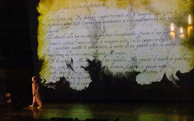 Vivaldianno The SHOW performance with script projection at Theatre Hybernia, Prague.