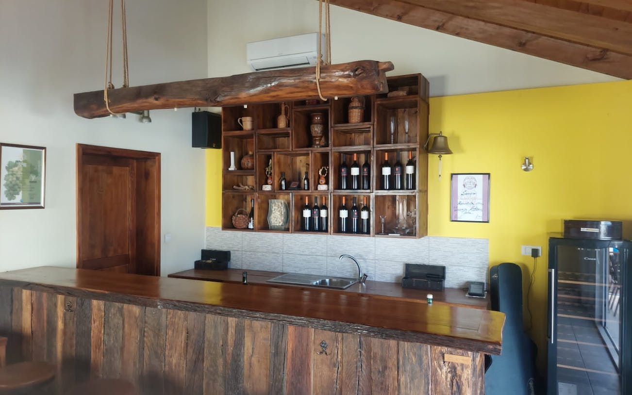 visite guidée des lacs d'imotski avec dîner typique et dégustation de vin à partir de split-5