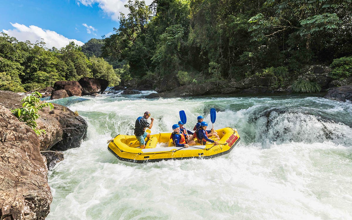 guided raging thunder rafting experience at barron river-7 guided raging thunder rafting experience at barron river-7