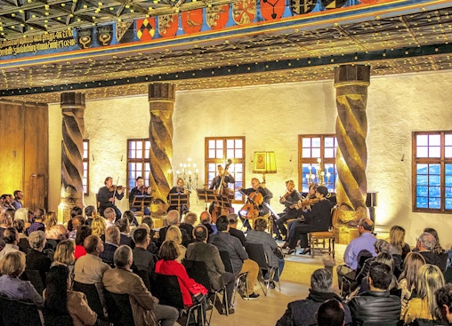 Fortress Hohensalzburg: Best of Mozart Concert with Dinner and River Cruise