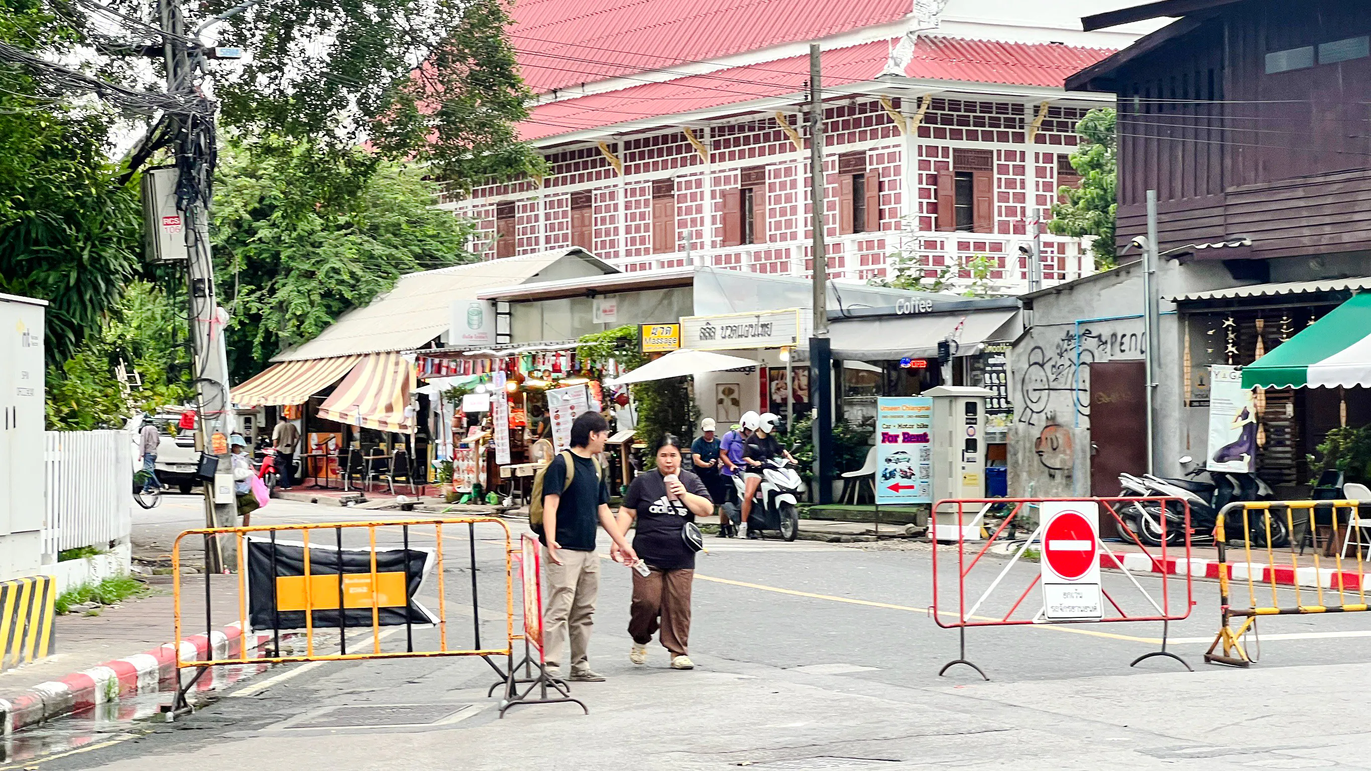 wat chedi luang küçük grup turu ve budist keşişle sohbet-7