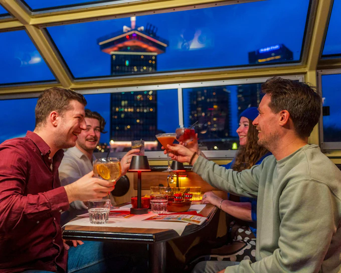 Amsterdam: 75-Min Evening Cocktail Canal Cruise (Product 49213)