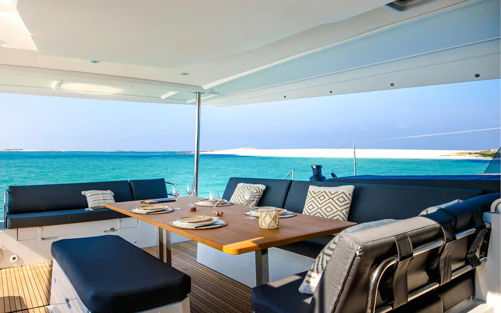 Mykonos: Catamaran Cruise to Rhenia with Meal, Drinks and Hotel Transfers Image 2