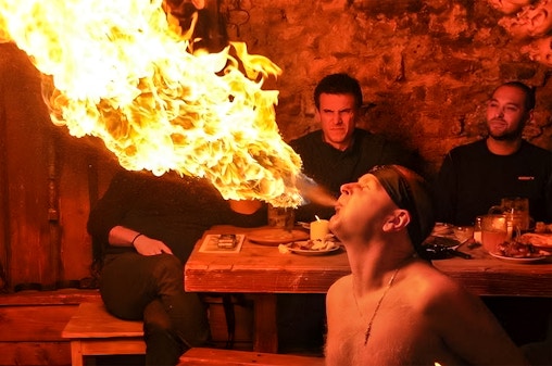 Spettacolo medievale a Praga con cena e bevande