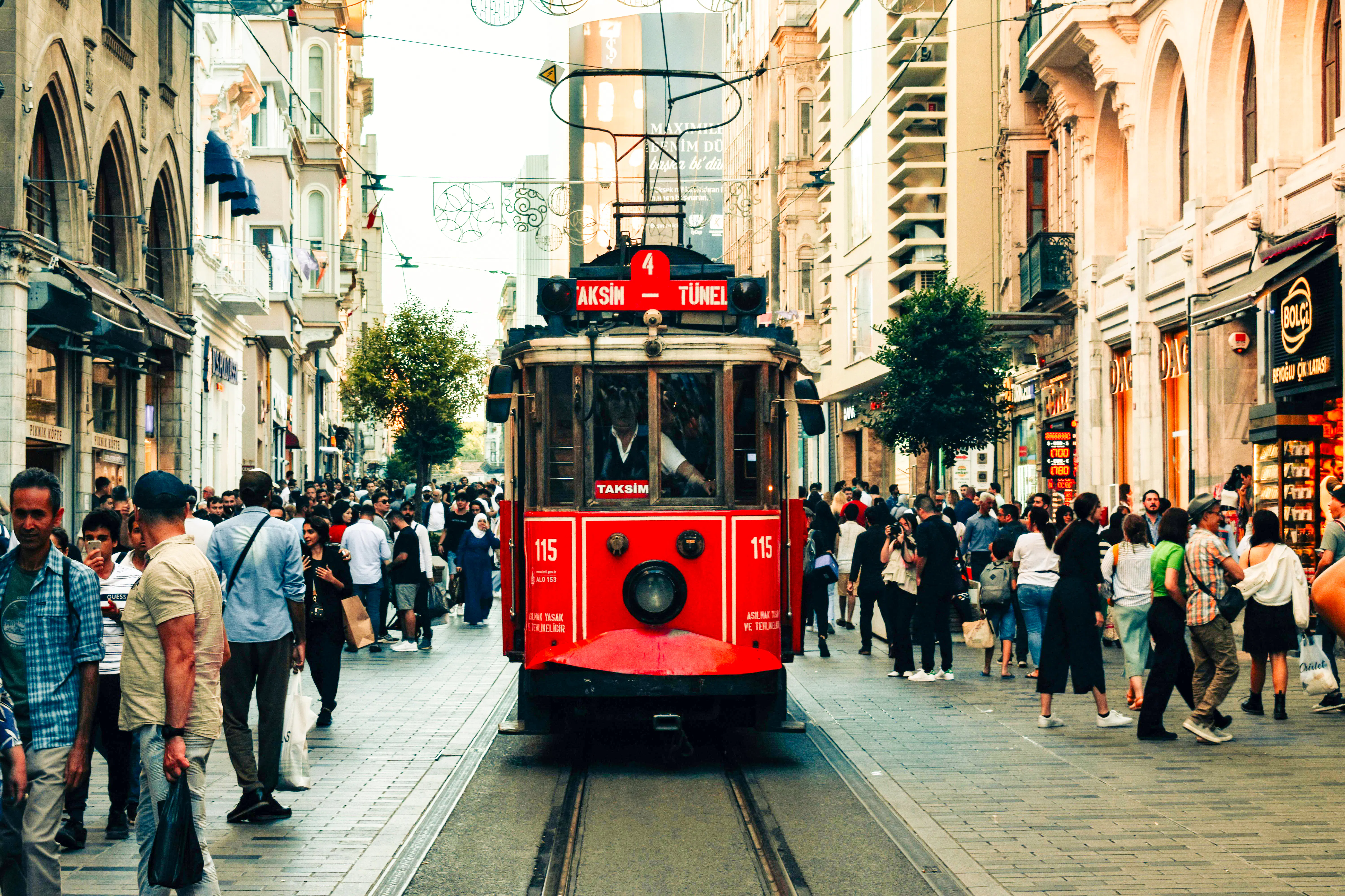 Istanbul Old City and Bosphorus Cruise Private Tour for Up to 12 with Topkapi Palace and Hagia Sophia Image 7