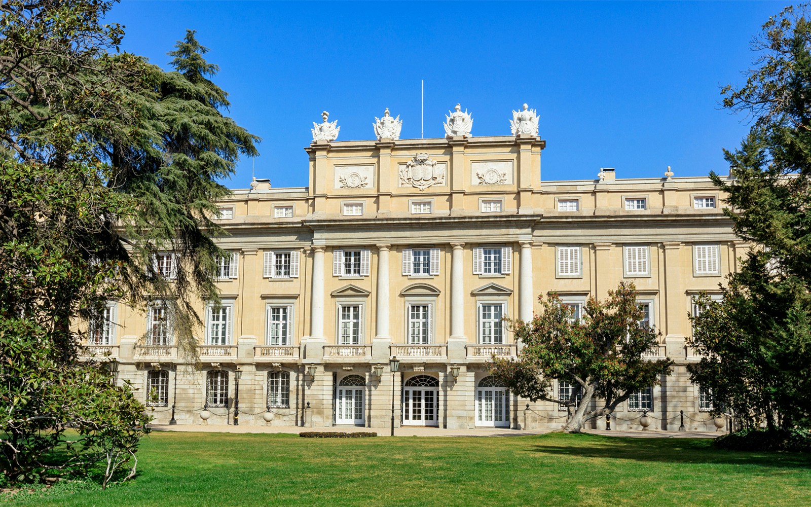 Liria Palace exterior with official guide in Madrid, Spain.