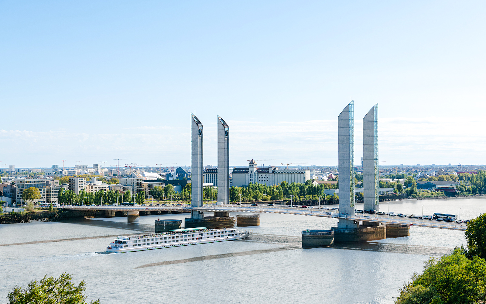 Pont Jacques Chaban Delmas