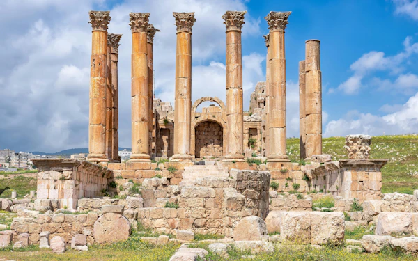 From Amman: Half Day Tour to Jerash and Ajloun Castle