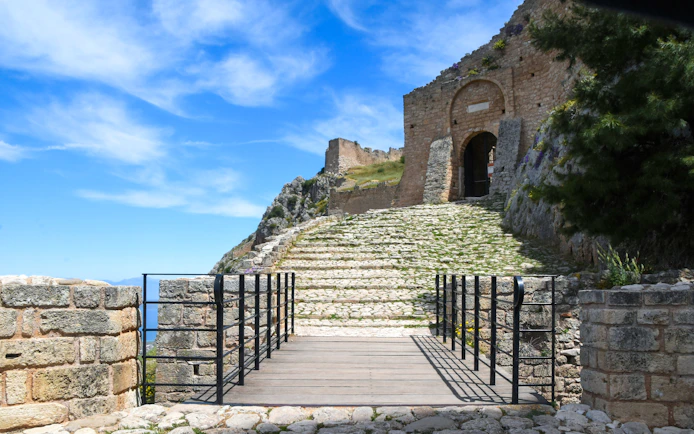Ancient Corinth, Acrocorinthos & Canal Half Day Tour from Athens