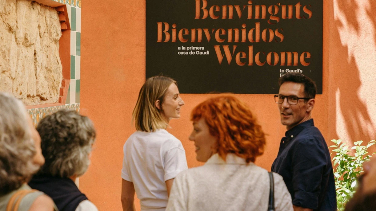 Tourists with guide at Casa Vicens entrance, Barcelona.