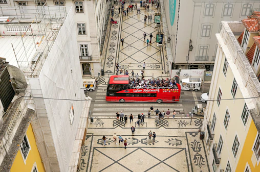 Lisbon Sightseeing: Hop-on Hop-off Bus Tour