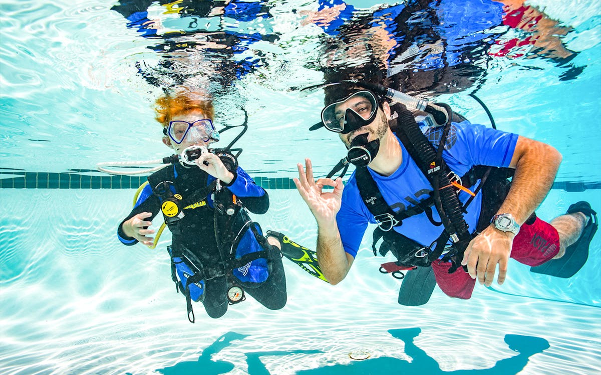 padi discover scuba diving at palm jumeirah dubai-8 padi discover scuba diving at palm jumeirah dubai-8