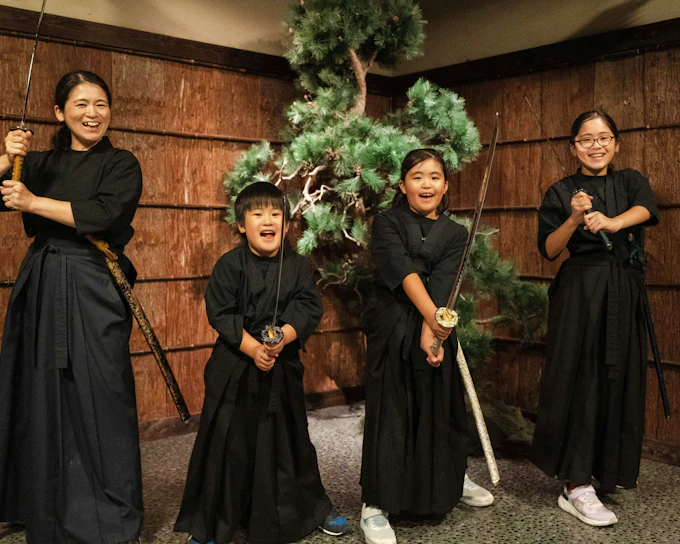Family-Friendly Samurai Sword Experience in Shinjuku