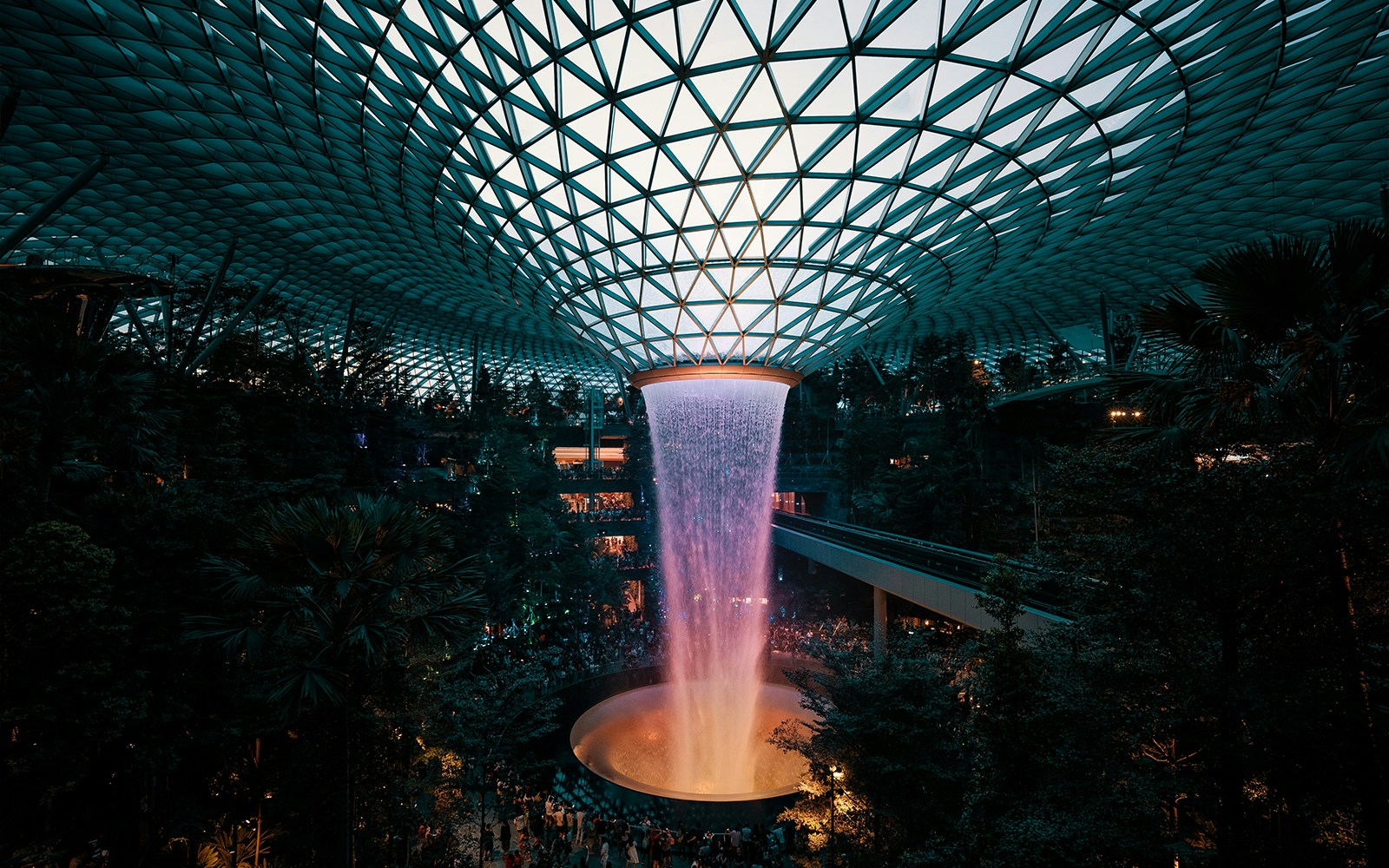 Jewel Changi - HSBC Rain Vortex