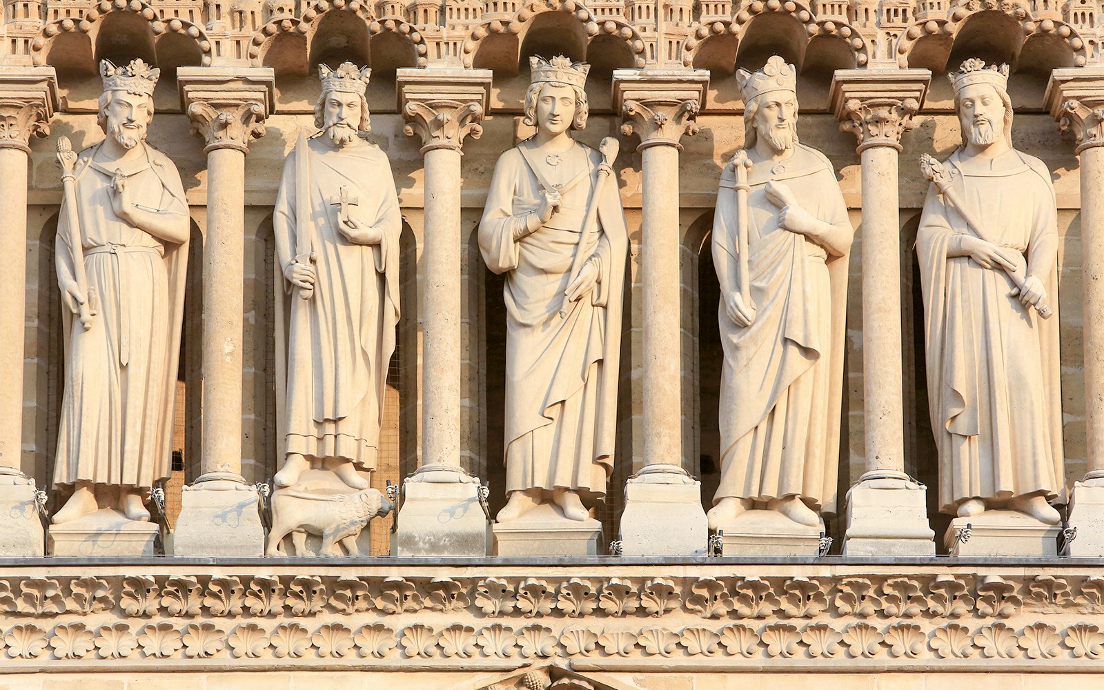 Gallery of Kings statues on Notre Dame Cathedral facade, Paris.