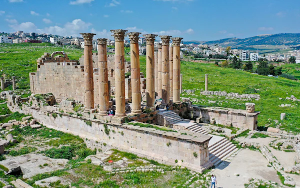 From Amman: Jerash Ruins and Ajloun Castle Guided Tour