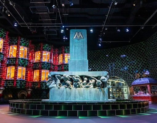 Ministry of Magic atrium statue at Warner Bros. Studio Tour Tokyo.