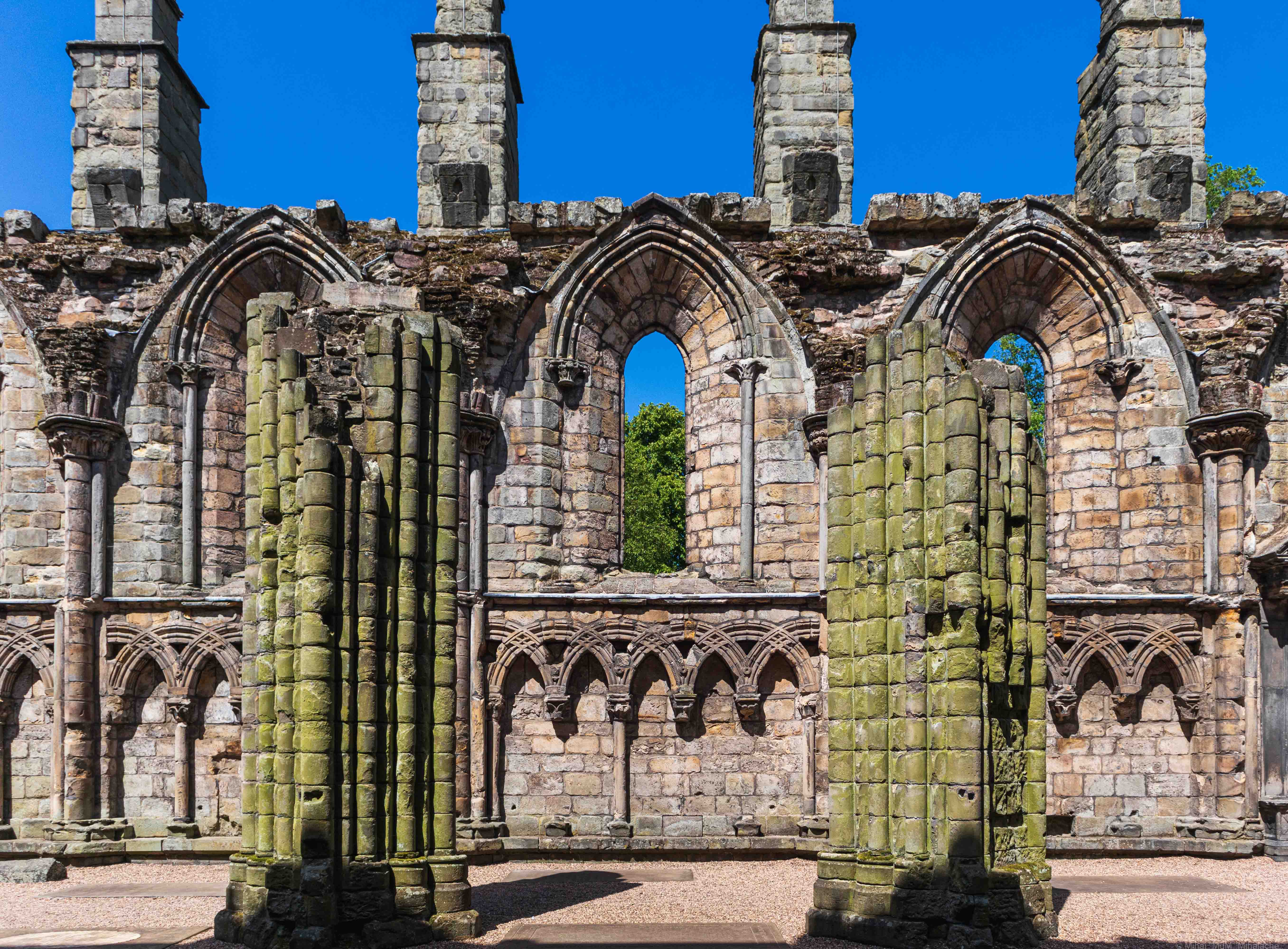 Holyrood Palace ruins