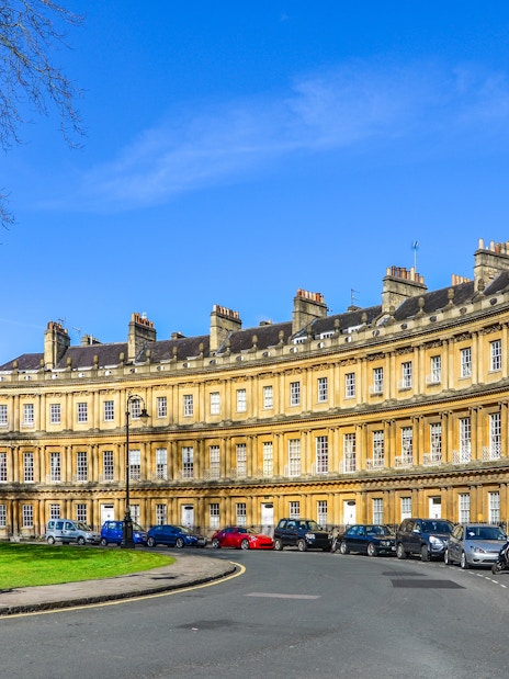 The Circus in Bath, UK, showcasing Georgian architecture with curved townhouses.