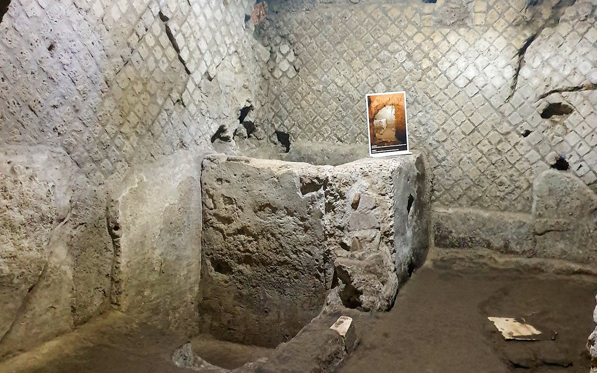 guided tour of naples with underground ruins visit-11 guided tour of naples with underground ruins visit-11