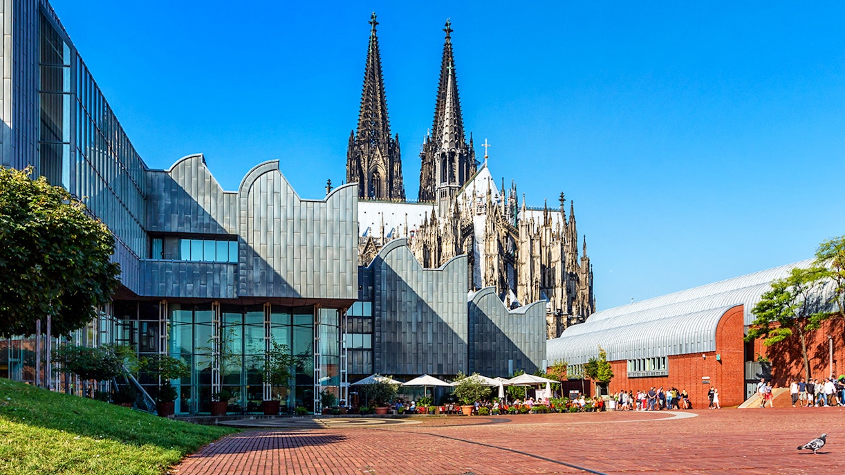 Attraction Near Cologne zoo