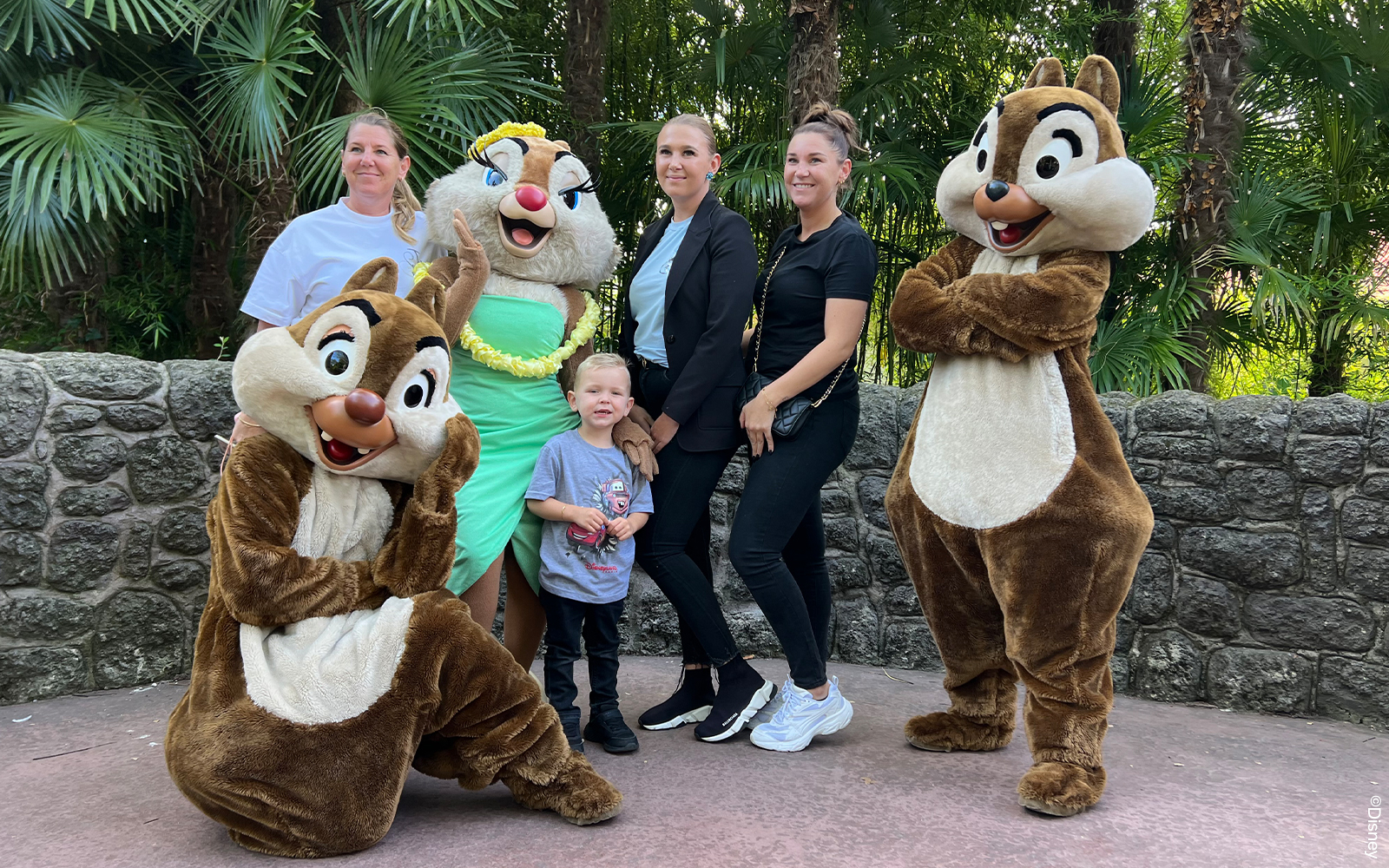 Chip and Dale character greeting visitors at Disneyland Paris.