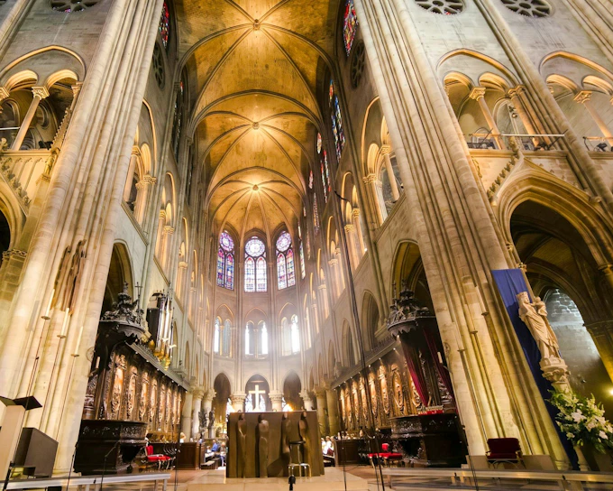 Paris Notre-Dame Interior Guided Tour with Scheduled Slot