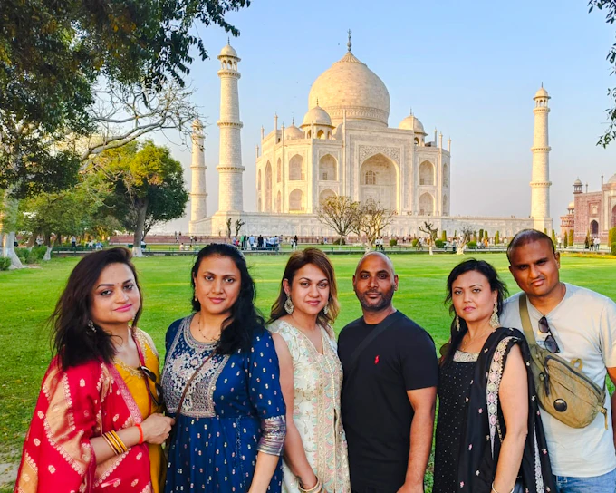 Taj Mahal, Agra Fort & Baby Taj Private Guided Tour with Express Entry to Taj Mahal, Lunch & Transfers