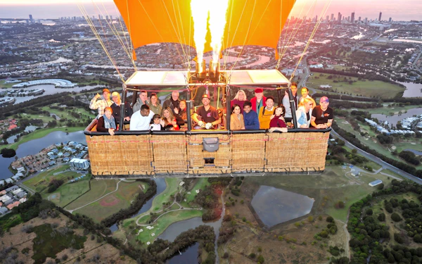 Gold Coast Hot Air Balloon Flight with Sirromet Winery Experience