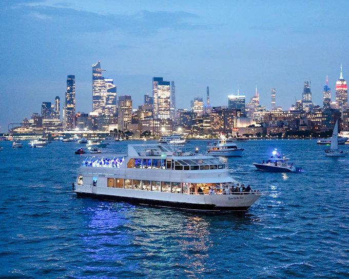 VIP New Year’s Eve Cruise in New York City