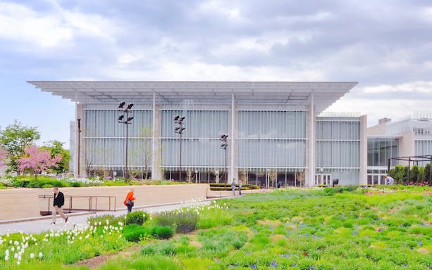Modern wing of the Art Institute of Chicago with garden in foreground.