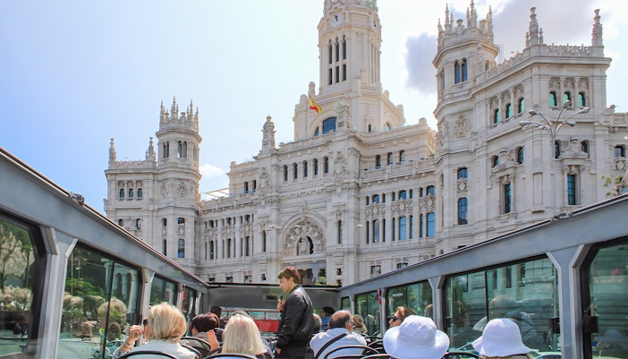 Live guide on Madrid HOHO bus, Big Bus tours