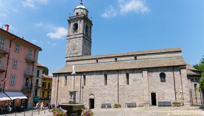 Basilica di San Giacomo in Bellagio with Lake Como in the background.