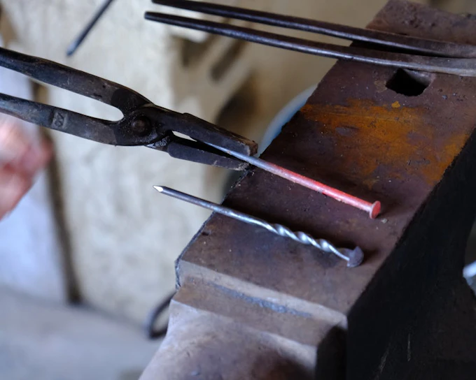 Osaka: Guided Tour of Mochi Tasting, Traditional Knife Maker or Blacksmith