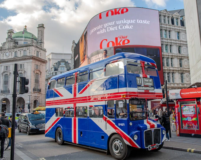 Central London: Afternoon Tea Bus Tour (Product 50778)