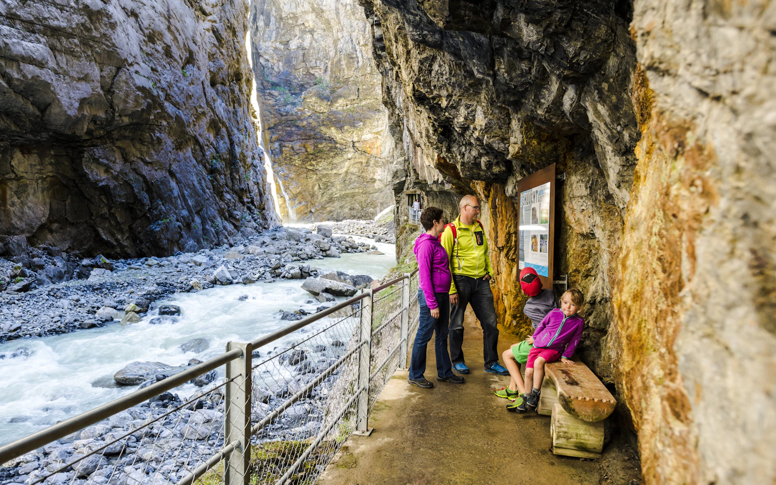 From Interlaken: Grindelwald & Lauterbrunnen Guided Day Trip Image 2