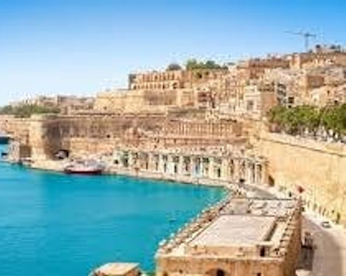 Valletta Time Traveler Knights Treasure Hunt: Self-Guided City Exploration Game