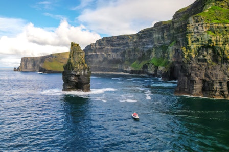 From Dublin: Birds of Prey, Aillwee Cave & Cliffs of Moher Day Tour
