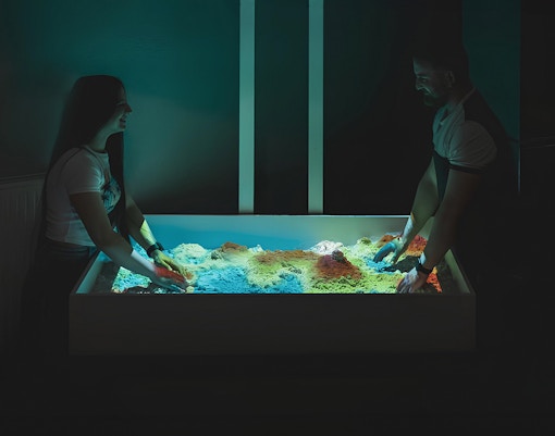 Participate in interactive workshops at the DeJa Vu Museum in Berlin