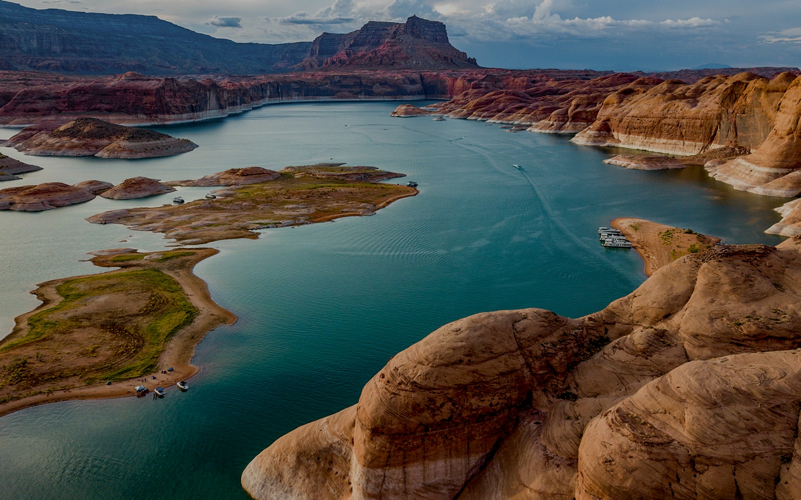 Lake Powell on Antelope Canyon Helicopter