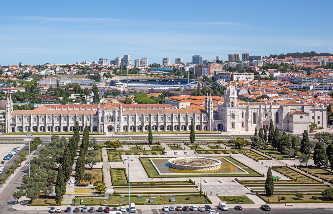 Jerónimos Monastery in spring