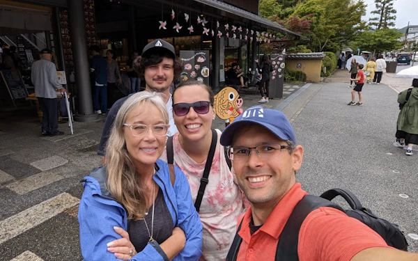 Kyoto Arashiyama Walking Tour with Okochi Sanso, Tenryuji, and Monkey Park